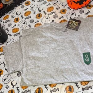 Harry Potter Gray T-Shirt with Slytherin Crest Medium 10 available